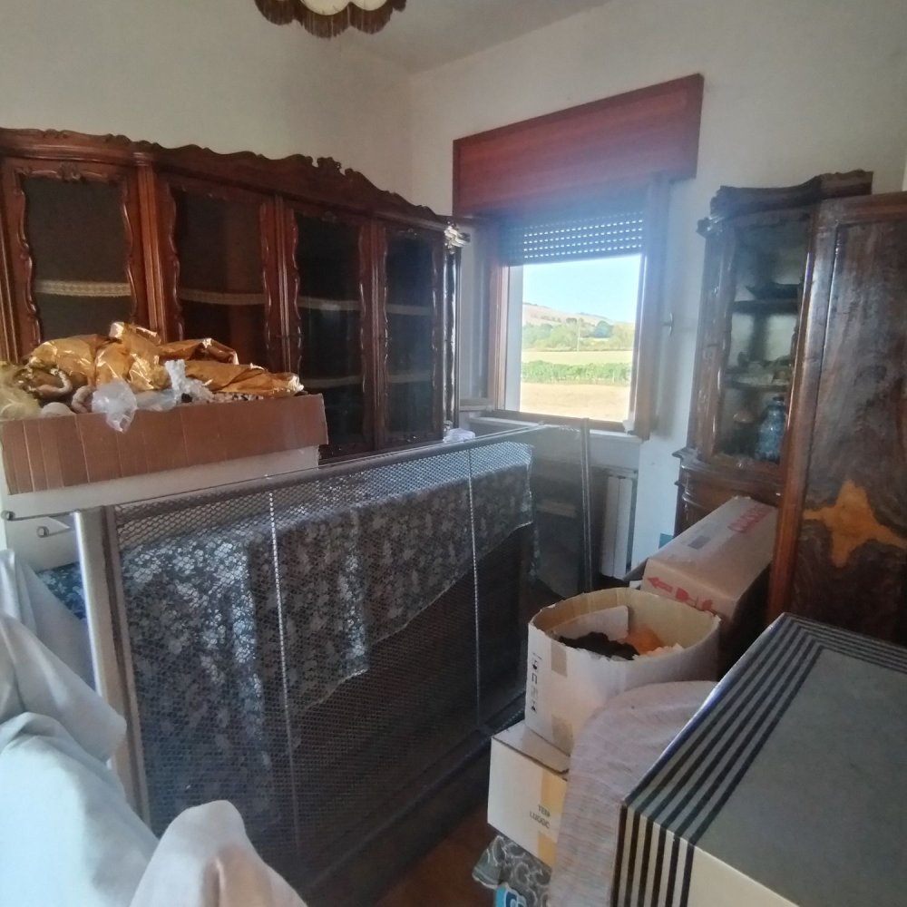 3 rooms House in Montescudo Monte Colombo, Italy No. 210034