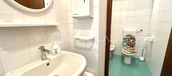 1 room Office in Bologna, Italy No. 335527 10