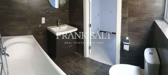 Квартира с 2 спальнями в Та-Шбиш, Мальта № 10073 3