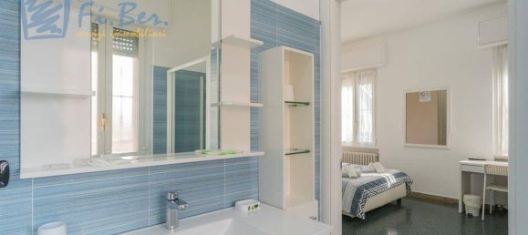 5 bedrooms Villa in Pioltello, Italy No. 266775 32