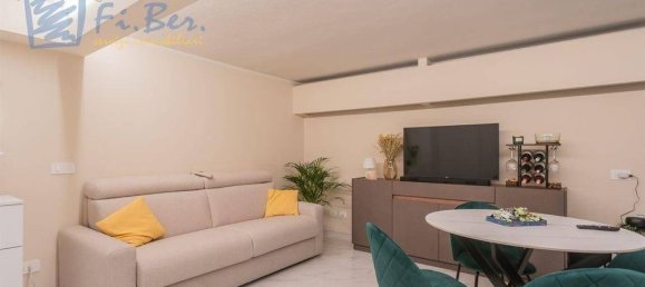 5 bedrooms Villa in Pioltello, Italy No. 266775 18