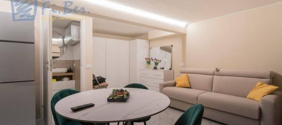 5 bedrooms Villa in Pioltello, Italy No. 266775 16