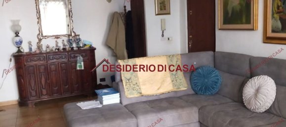 3 rooms Apartment in Palermo, Italy No. 158052 11
