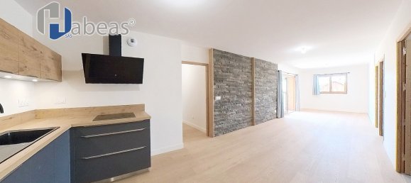 Квартира с 3 спальнями в Юэ, Франция № 297415 5