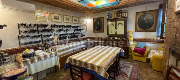 5 rooms Building in Rovigo, Italy No. 353526 4