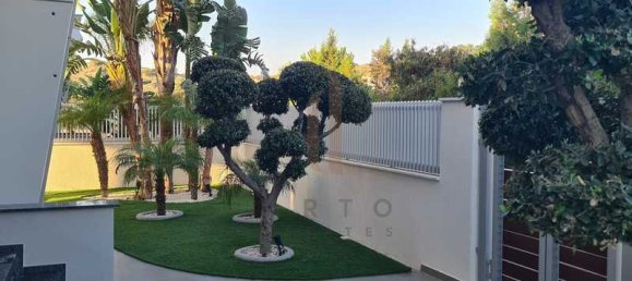 4 Schlafzimmer Villa in Agios Tychonas, Cyprus, Nr. 13791 5