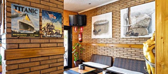 130m² Commercial property in Roquetas de Mar, Spain No. 76084 14