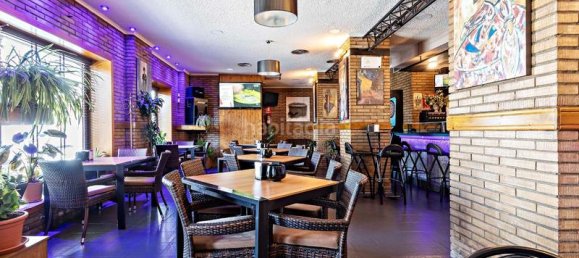 130m² Commercial property in Roquetas de Mar, Spain No. 76084 21