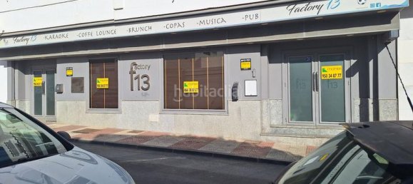 130m² Commercial property in Roquetas de Mar, Spain No. 76084 5