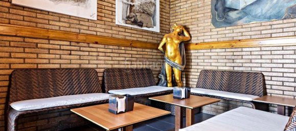 130m² Commercial property in Roquetas de Mar, Spain No. 76084 16