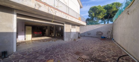 4 bedrooms Villa in Rimini, Italy No. 213150 43