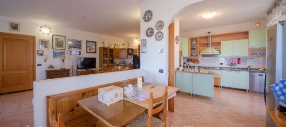 4 bedrooms Villa in Rimini, Italy No. 213150 9