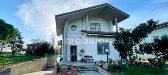 4 bedrooms Villa in Rimini, Italy No. 213150 3