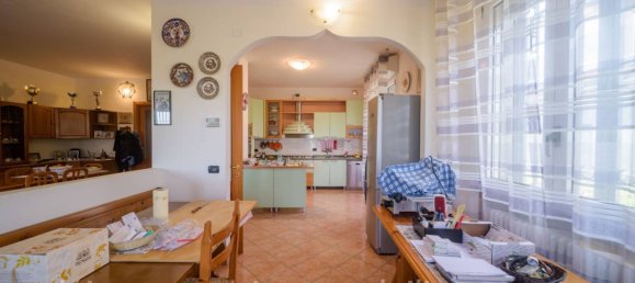 4 bedrooms Villa in Rimini, Italy No. 213150 10