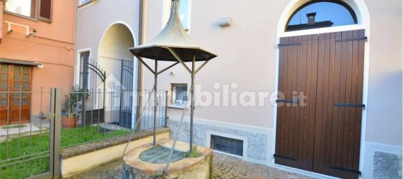 Edificio de 5 habitaciónes en San Colombano al Lambro, Italy No. 9680 143