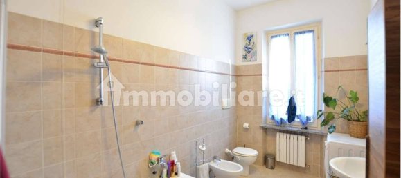 Edificio de 5 habitaciónes en San Colombano al Lambro, Italy No. 9680 98