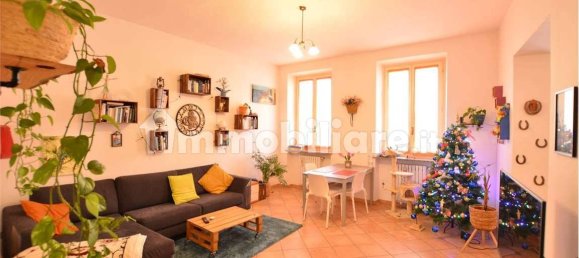 Edificio de 5 habitaciónes en San Colombano al Lambro, Italy No. 9680 10