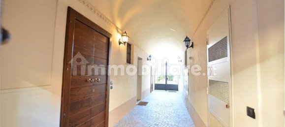 Edificio de 5 habitaciónes en San Colombano al Lambro, Italy No. 9680 3