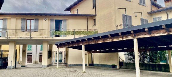 3 rooms Apartment in Bosisio Parini, Italy No. 173717 22