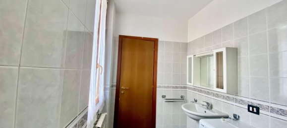 3 rooms Apartment in Bosisio Parini, Italy No. 173717 14