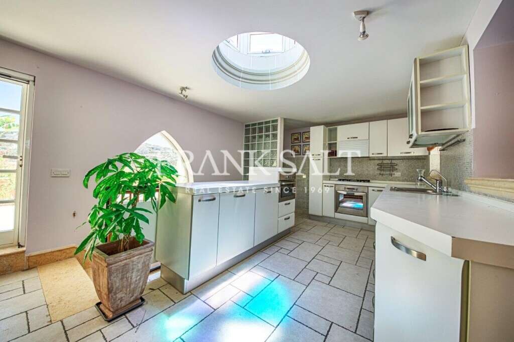 Maisonette de 3 dormitorios en Bahar ic-Caghaq, Malta No. 4056