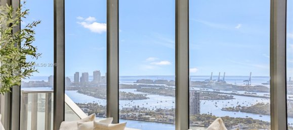 4 غرف نوم عقار تجاري في Miami, الولايات المتحدة رقم 614431 13