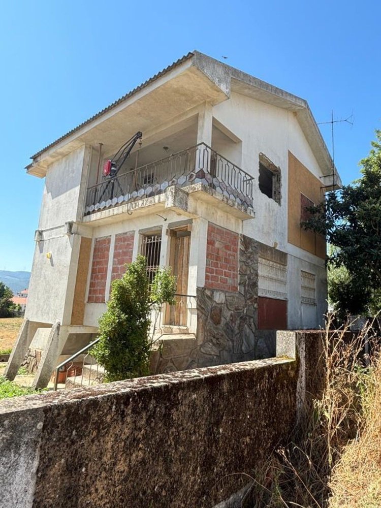 4 bedrooms House in Macedo de Cavaleiros, Portugal No. 42343