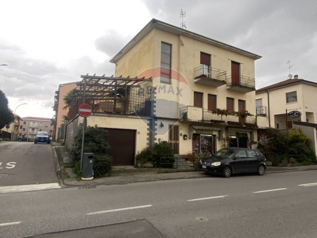 4 bedrooms House in Pavia, Italy No. 166233