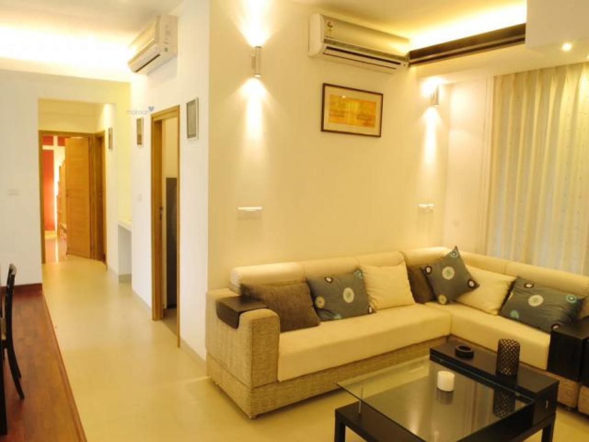 4 bedrooms House in Mumbai, India No. 9143