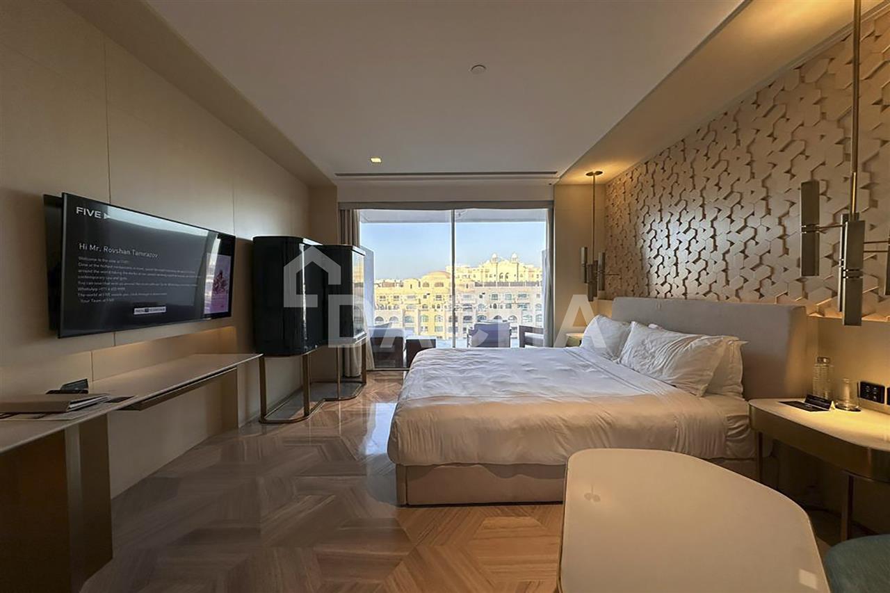 Studio in Palm Jumeirah, UAE No. 27611