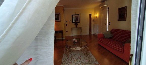 3 rooms Apartment in Sirmione, Italy No. 6450 6