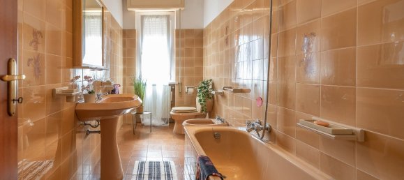 Вилла с 7 спальнями в Монтекальво ин Фоля, Италия № 322386 31