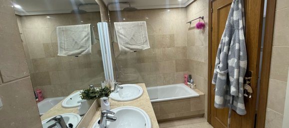 Ático de 3 dormitorios en Marbella, Spain No. 152405 17