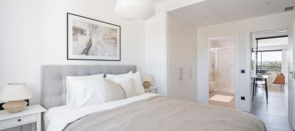 2 bedrooms Apartment in Estepona, Spain No. 242075 9