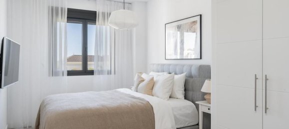 2 bedrooms Apartment in Estepona, Spain No. 242075 7