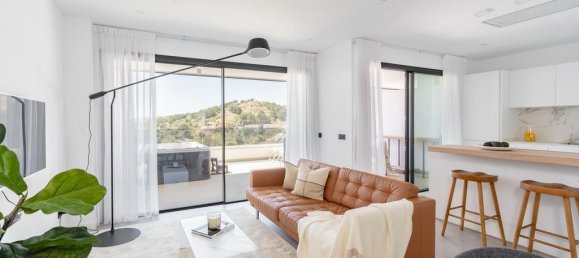 2 bedrooms Apartment in Estepona, Spain No. 242075 13