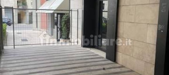 5 rooms Commercial property in Verona, Italy No. 272994 2