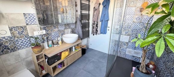 3 غرف نوم شقة في Bologna, Italy رقم 25530 11