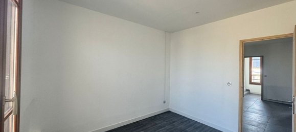 2 chambres Appartement à Argenteuil, France No. 172567 3