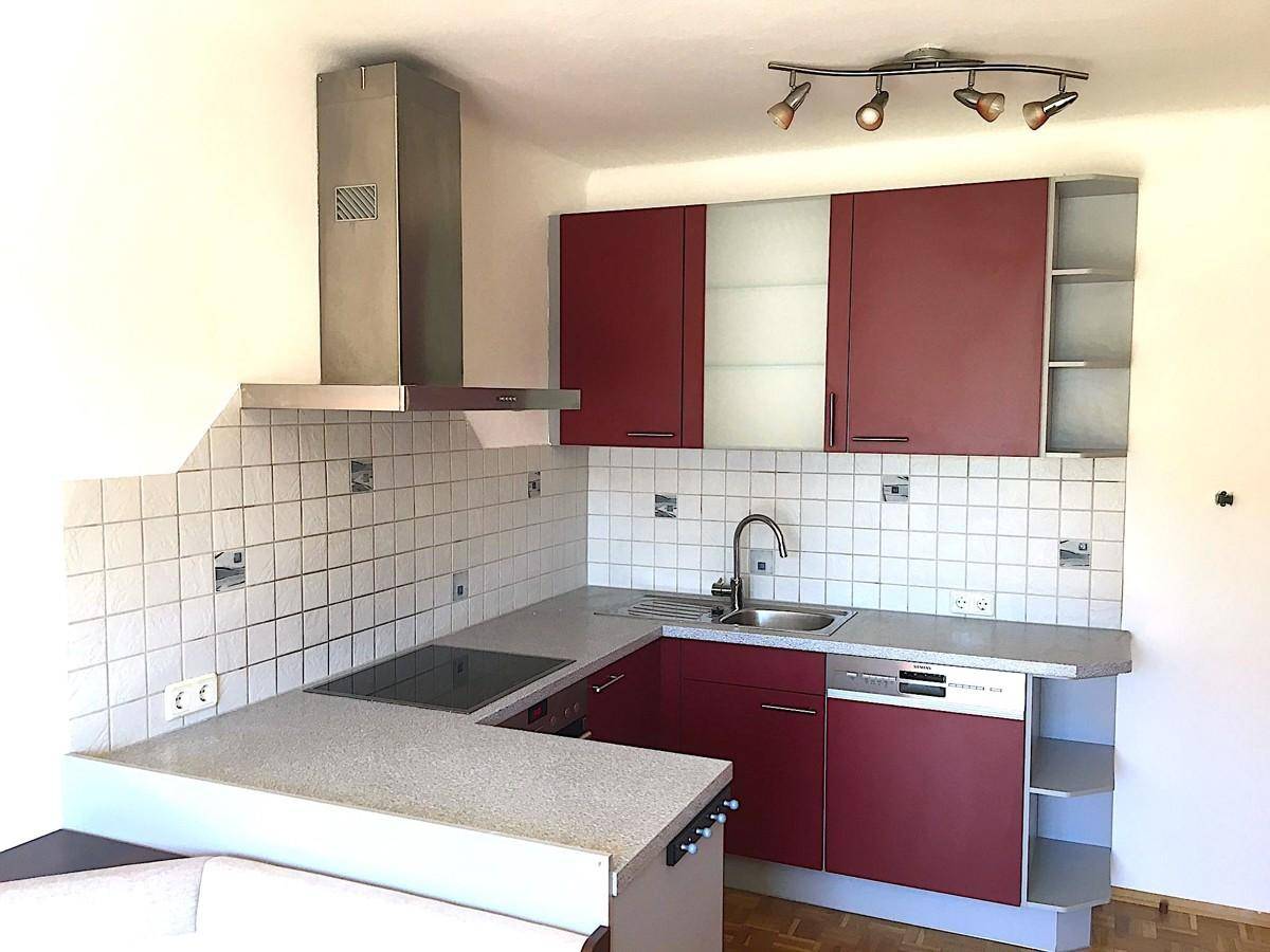 Apartamento de 3 dormitorios en Jakomini, Austria No. 140613