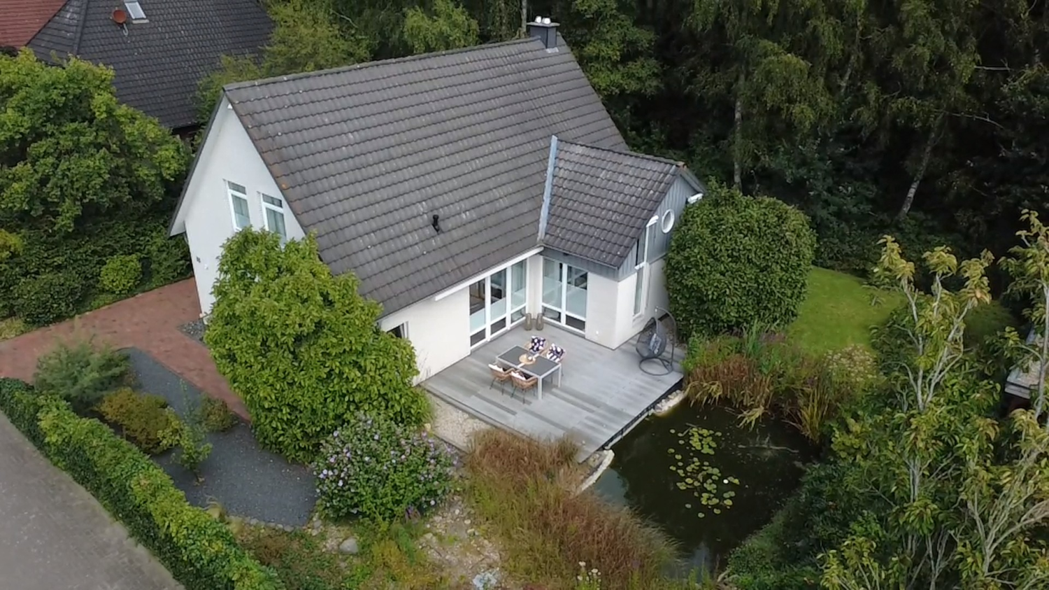 5 rooms House in Oldenburg, Germany No. 293727