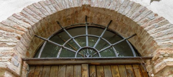 Villa de 14 divisões em Camerino, Italy N.º 114369 3