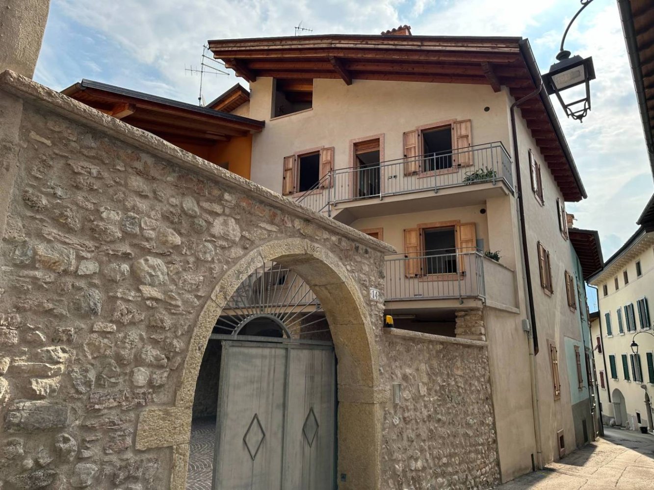 2 bedrooms Apartment in Arco, Italy No. 374539