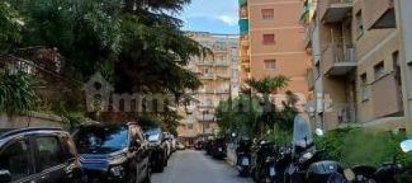 Apartamento T2 em Genoa, Italy N.º 270611 39