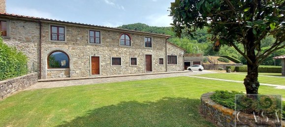 5 bedrooms House in San Marcello Piteglio, Italy No. 355 2