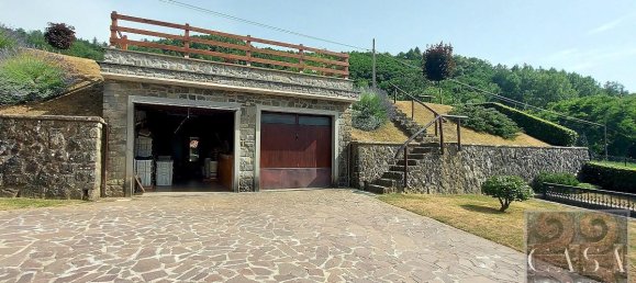 5 bedrooms House in San Marcello Piteglio, Italy No. 355 5