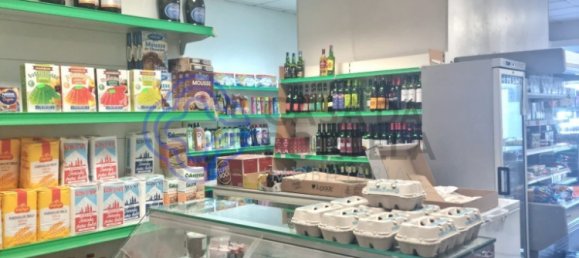 Gewerbliche Immobilie in Rio Tinto, Portugal 88m², Nr. 41018 5