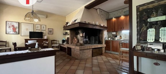 4 rooms House in Curtarolo, Italy No. 231862 5