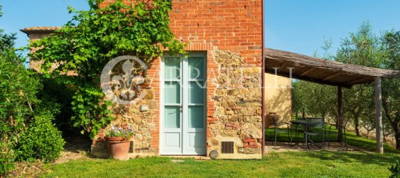 7 bedrooms Villa in Sinalunga, Italy No. 323250 15