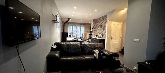 Casa de 3 dormitorios en Pontault-Combault, France No. 170224 4